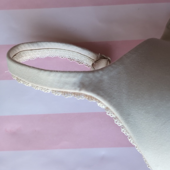 Victoria's Secret Elegant Cream Bra Body By Victoria Lined Perfect Size 34D - Picture 4 of 6